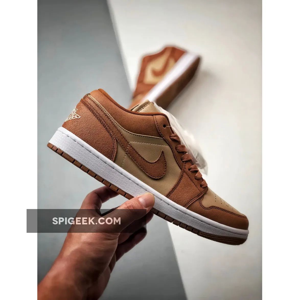 Air Jordan 1 Low Legend Medium Brown Coffee Suede Sneakers