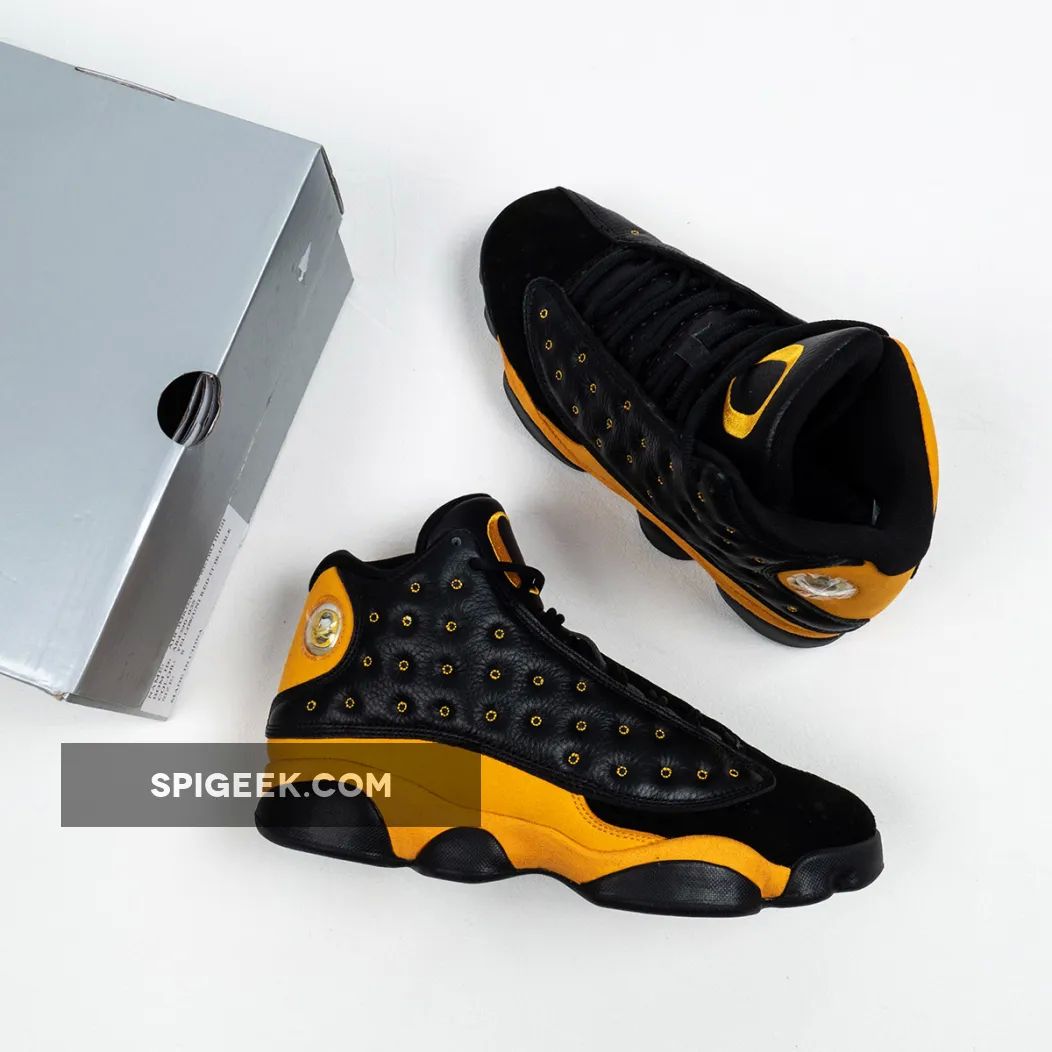 Air Jordan 13 Oregon Track and Field Black Yellow PE Edition