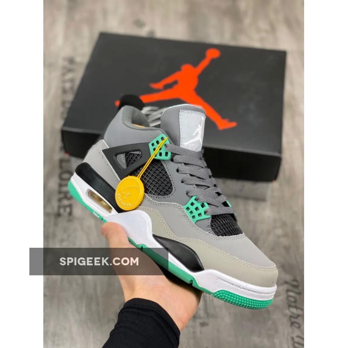 Air Jordan 4 Retro Green Glow Dark Grey Cement Grey Black