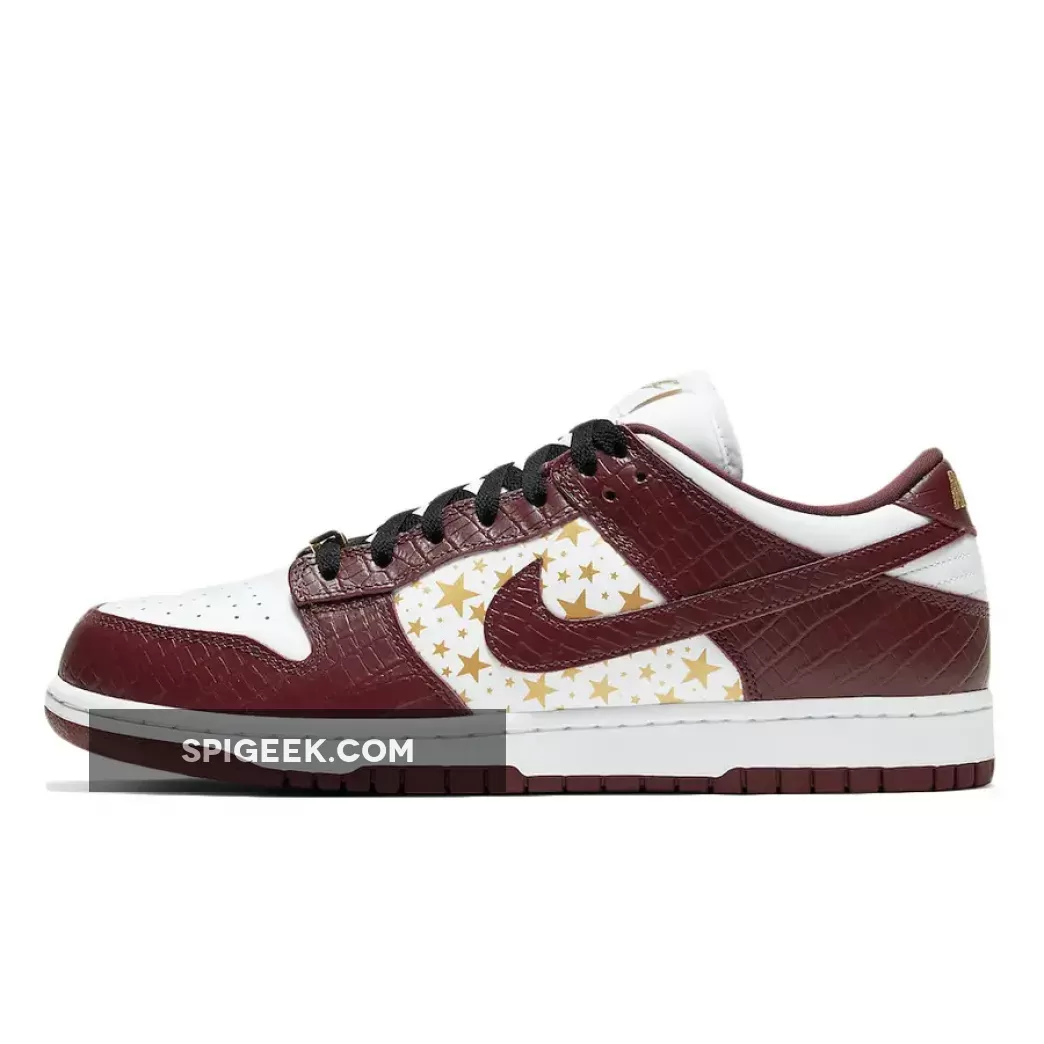 Supreme x Nike Dunk Low OG SB QS 'Barkroot Brown' - White/Metallic Gold